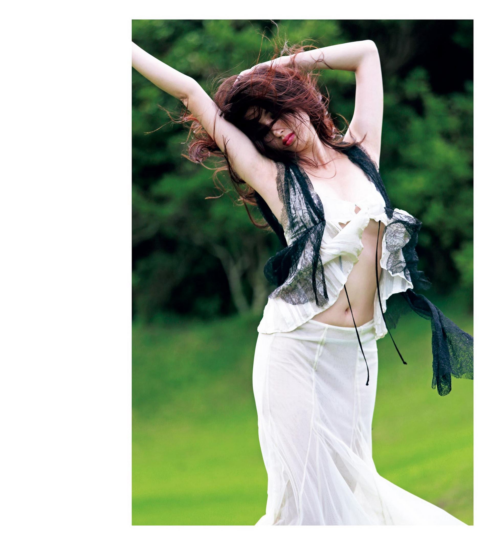 橋本マナミ写真集 『MANAMI BY KISHIN』(2014.12.08)